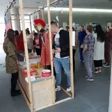stoisko i kupujący