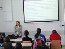 Prof. Dargiewicz prowadzi wykład