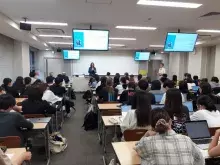 Wykład gościnny na Sophia University Tokyo. Prof. M. Borzyszkowska-Szewczyk.