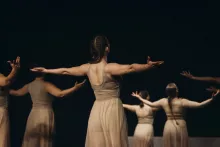 Spektakl teatru tańca PUZZLE w reżyserii i choreografii Karoliny Kucy. Nagroda Rektora UG dla  najlepszego spektaklu tegorocznego "PSTRO. II Przeglądu Studenckich Teatralnych Realizacji Offowych"