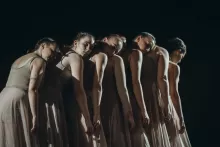 Spektakl teatru tańca PUZZLE w reżyserii i choreografii Karoliny Kucy. Nagroda Rektora UG dla  najlepszego spektaklu tegorocznego "PSTRO. II Przeglądu Studenckich Teatralnych Realizacji Offowych"