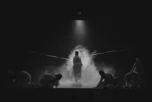 Spektakl teatru tańca PUZZLE w reżyserii i choreografii Karoliny Kucy. Nagroda Rektora UG dla  najlepszego spektaklu tegorocznego "PSTRO. II Przeglądu Studenckich Teatralnych Realizacji Offowych"