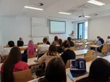 Studenci podczas wykładu