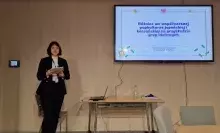 Studentka studiów wschodnich na X Międzynarodowym Kongresie Azjatyckim, Toruń 2023
