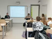 Wykład „Specyfika języka rosyjskich mediów"