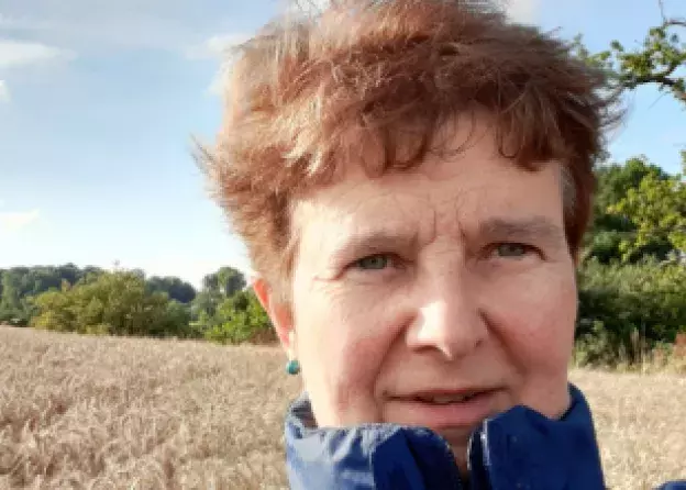 Profesor Jean Ward profesorem zwyczajnym