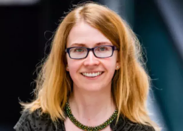 Język zwierciadłem zmian społecznych - dr Karolina Rudnicka z Instytutu Lingwistyki Stosowanej w…