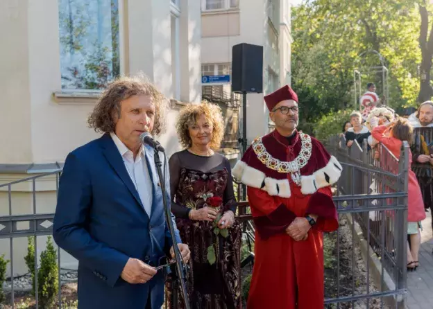 Sopocka LIMONiada - feta i odsłonięcie tablicy pamiątkowej Profesora Jerzego Limona w Sopocie